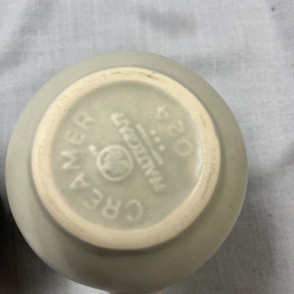 Pfaltzgraff Heirloom and Christmas Heirloom Creamer pitchers - Picture 6 of 6